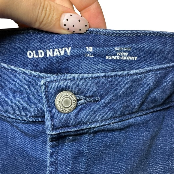 Old Navy Women's Deep Indigo Skinny Jeans - Picture 4 of 4